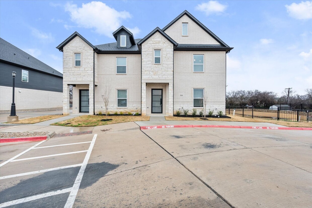 Foto principal - Brand New Luxury Townhouse in North Arlington