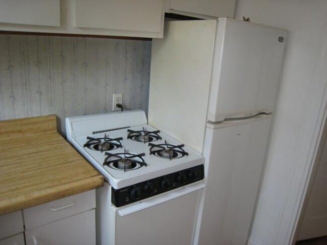 Photo - $2,110 Brighton Studio | Short distance to Green Line | Budget-Friendly Brighton Living Apartment