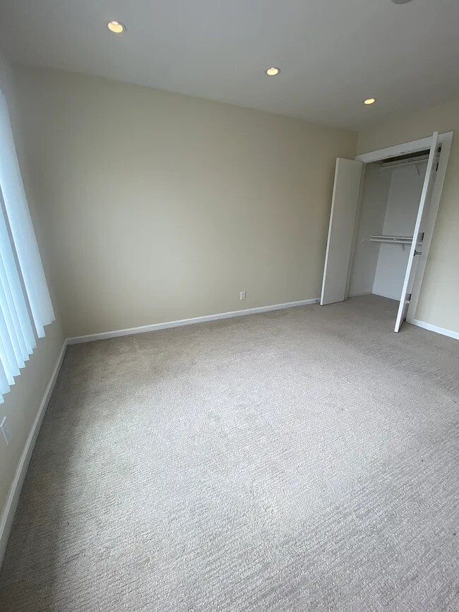 Foto del edificio - 385 29th St