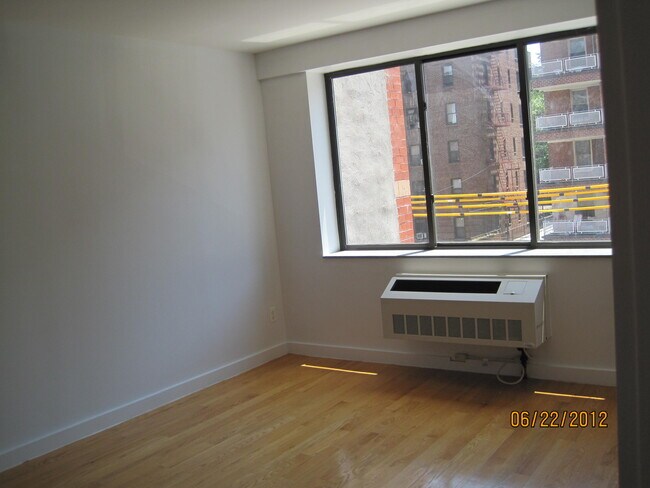 Foto del edificio - 13235 41st Rd