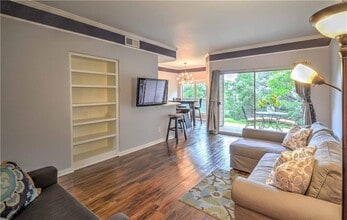 Building Photo - 6000 Shepherd Mountain Cove