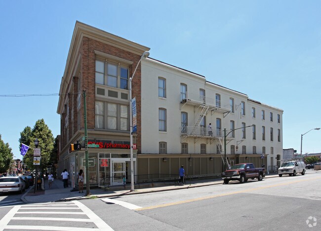 Foto principal - 1000 S Charles St