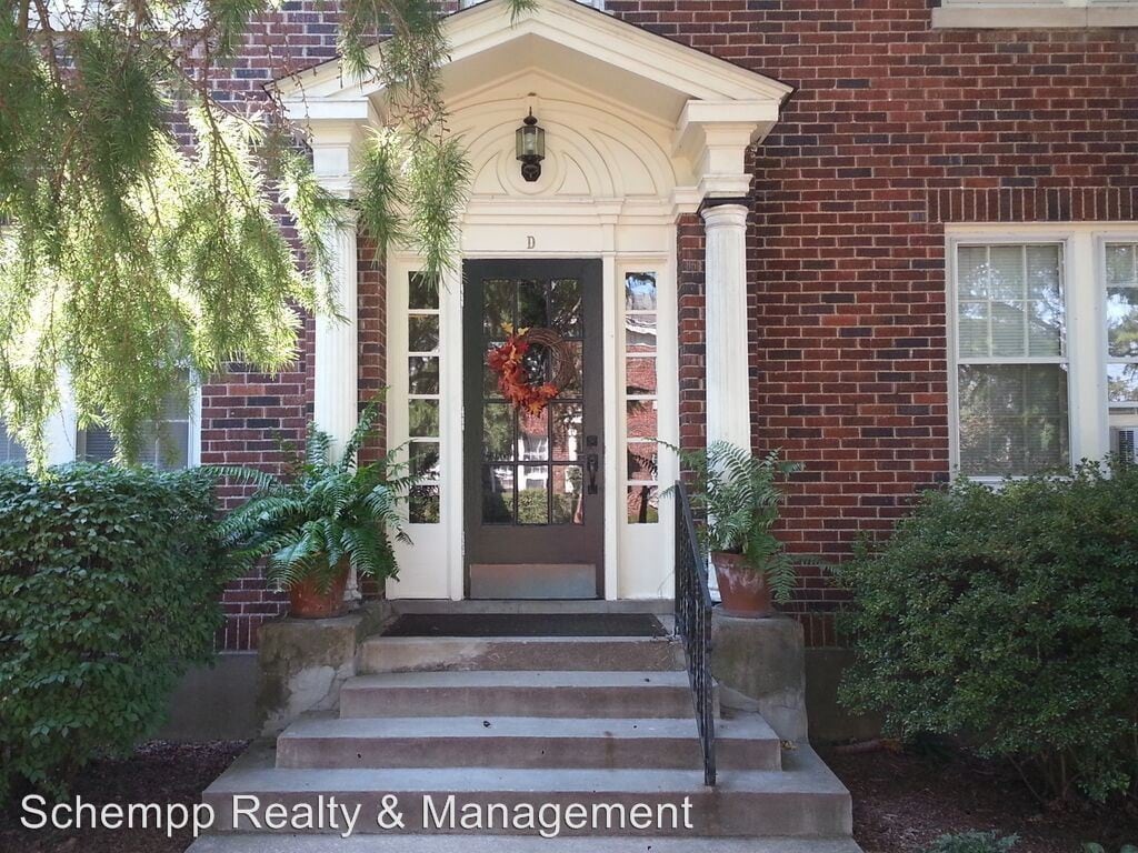 Primary Photo - 2432 Glenmary Ave