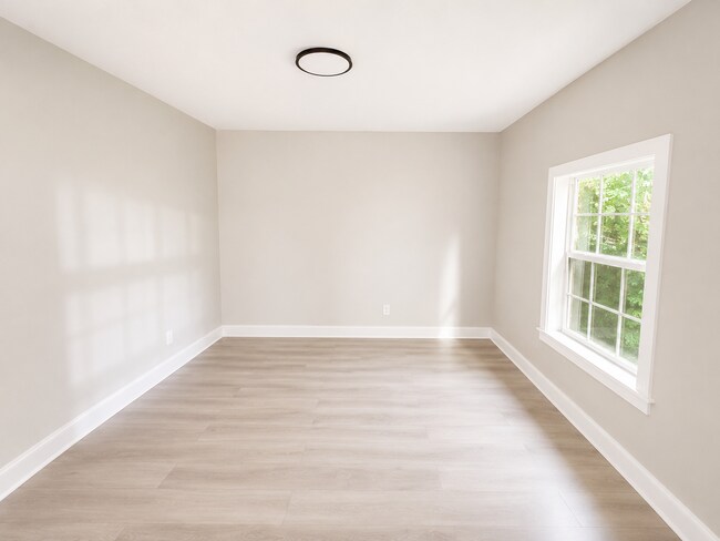 Foto del edificio - 2028 Amity Ave