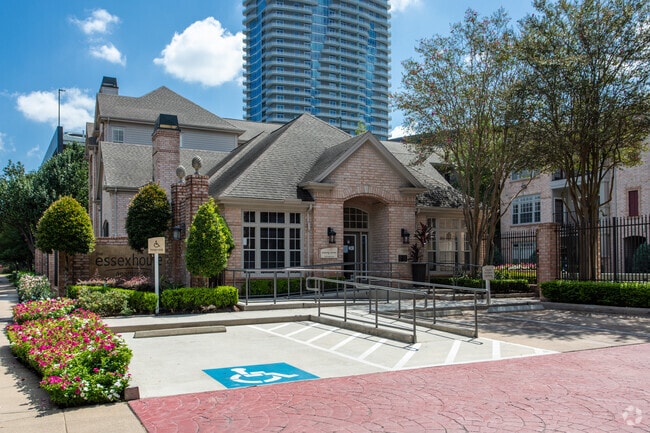 Leasing Office - The Gael