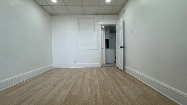 Foto del edificio - 40 W 17th St
