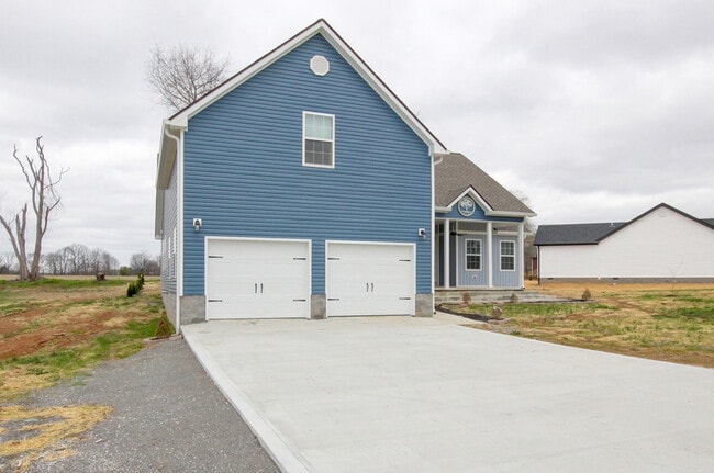 Building Photo - 127 Riverbend Dr