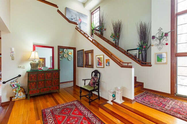 Foto del edificio - 217 Browns Pond Rd