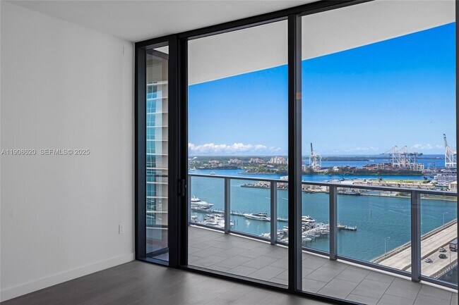 Foto del edificio - 500 Alton Rd