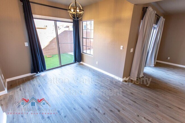 Foto del edificio - 5640 E Bell Rd