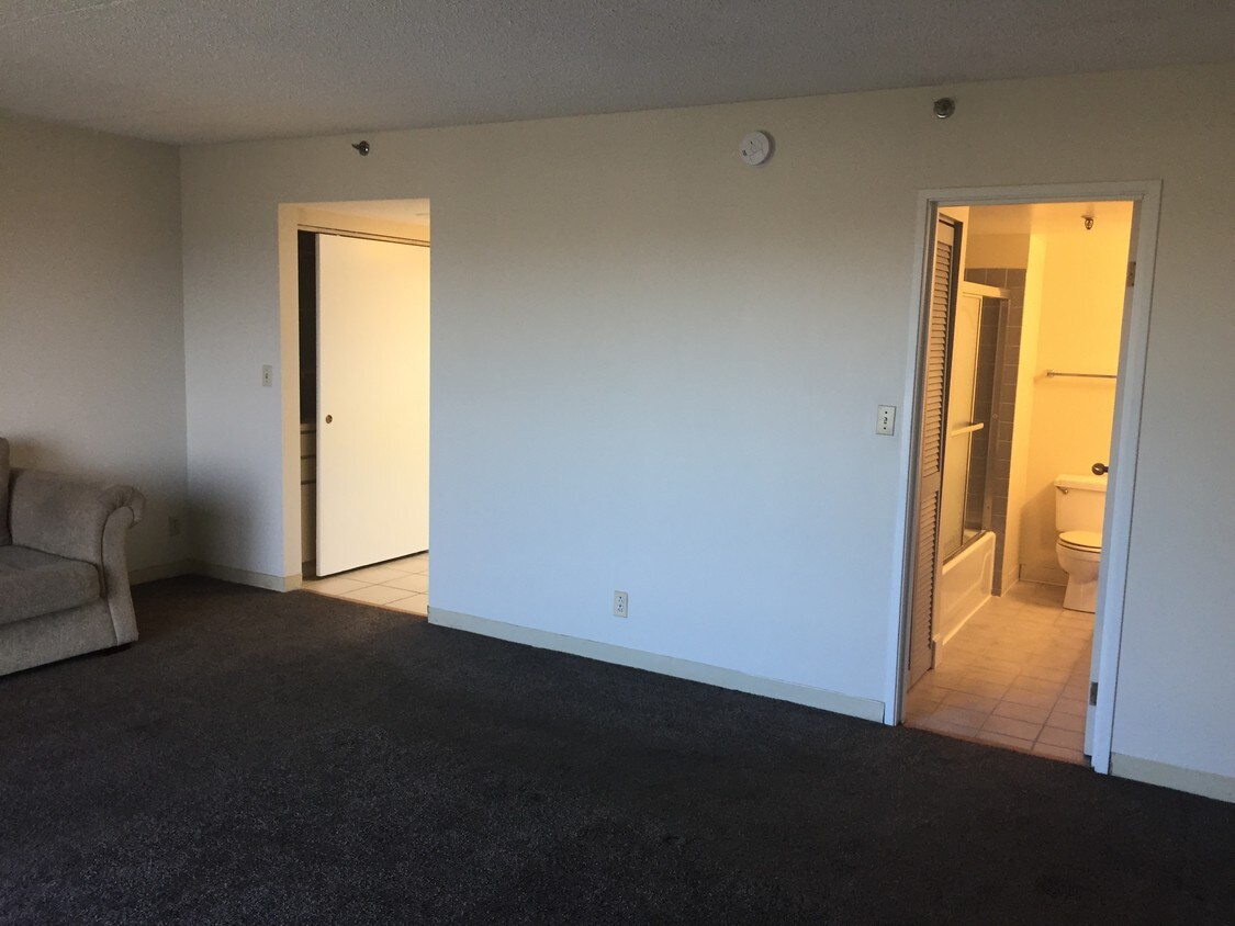 655 Absecon Blvd, Atlantic City, NJ 08401 Apartments in Atlantic City