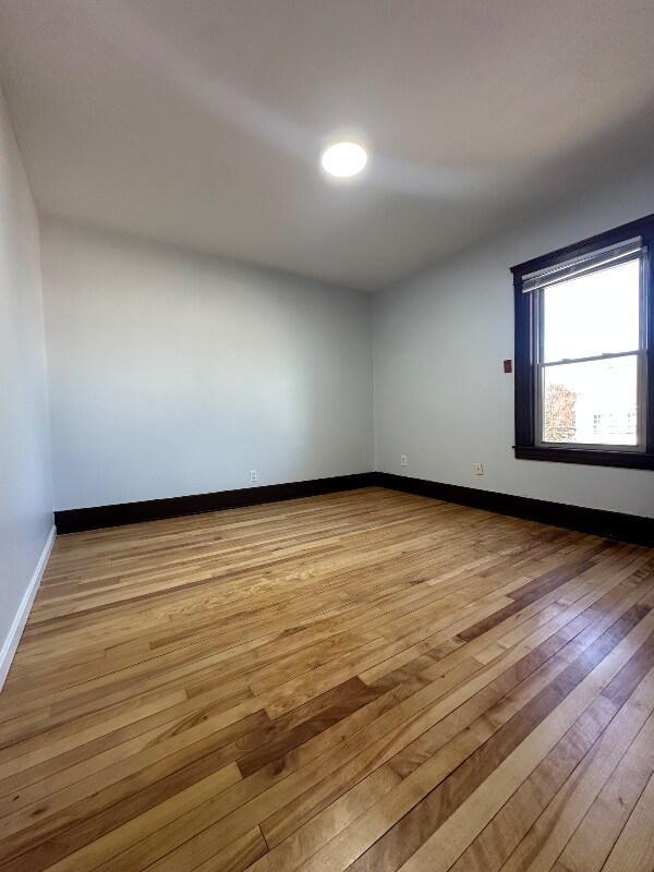 Foto del edificio - 22 Stoughton Ave