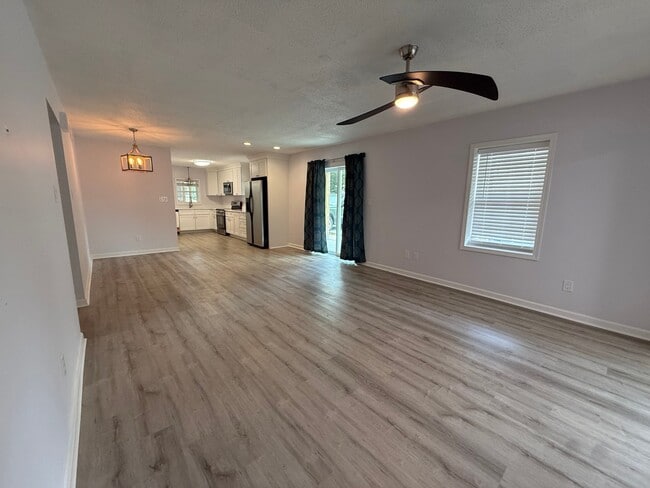 Photo - 120 N Pinewood Dr (Surfside Beach, SC) Apartment