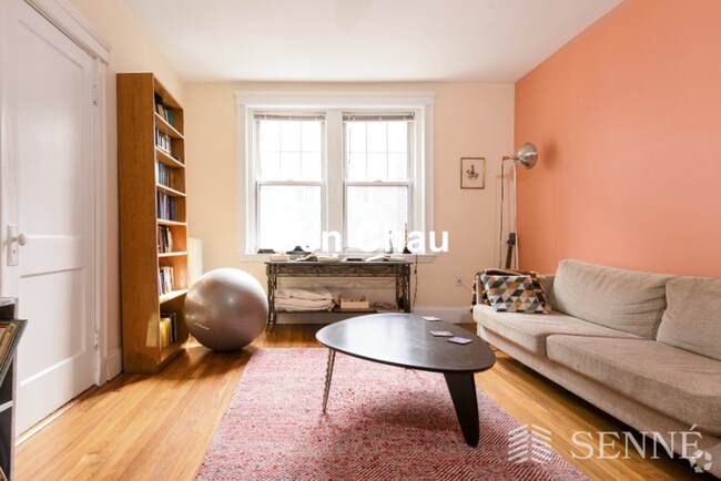 Building Photo - 333 Harvard St