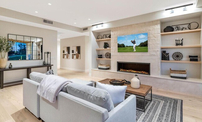 Foto del edificio - Rates Vary: $14,995 - $27,745