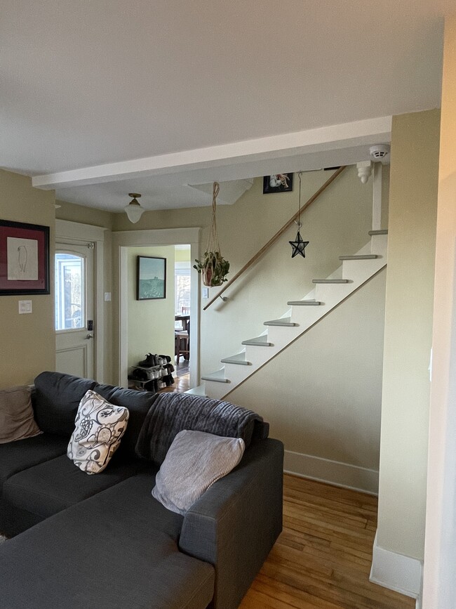 Building Photo - 65 Herring Cove Rd