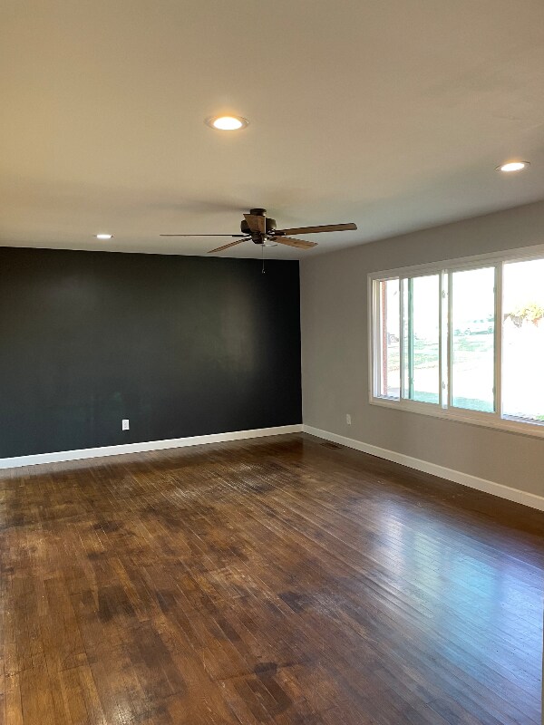 Foto del edificio - 1702 Terrace Ct