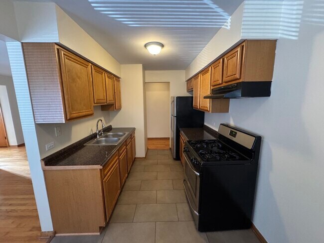 Foto del edificio - 3057 N Narragansett Ave