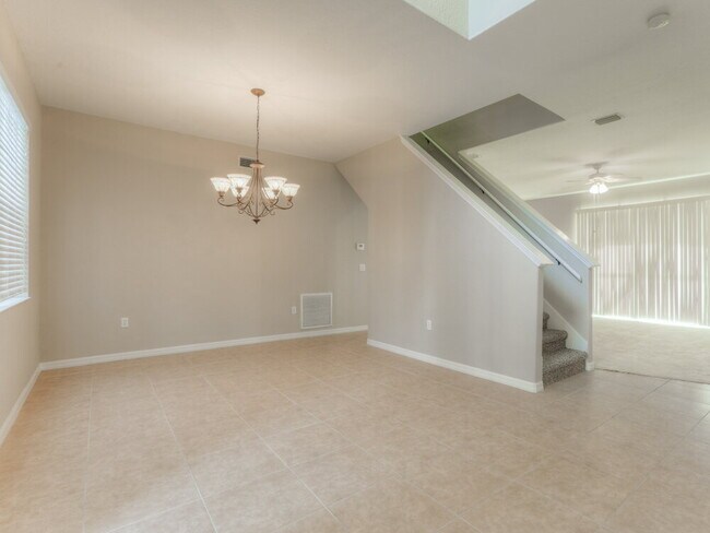 Foto del edificio - 9026 Beacon Manor Terrace