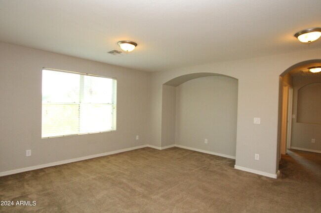 Building Photo - 863 S Reber Ave