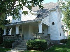 Primary Photo - 102 S F St