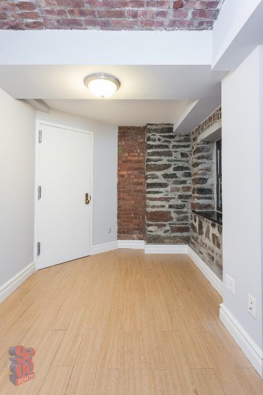 Building Photo - 248 Mott St