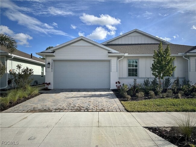 Building Photo - 43878 Blue Heron Ln