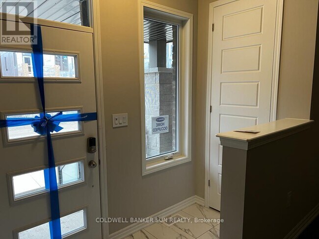 Building Photo - 22 Keppel Cir