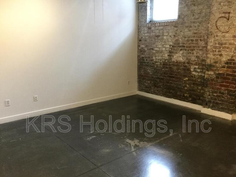 Building Photo - 301 Goshen St