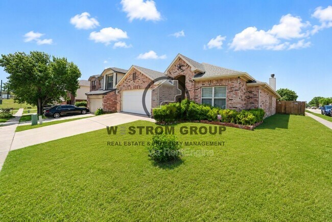 Building Photo - 10061 Pronghorn Ln