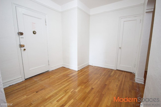 Building Photo - 3505 87th St