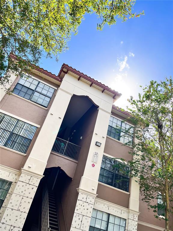 Foto del edificio - 6137 Metrowest Blvd