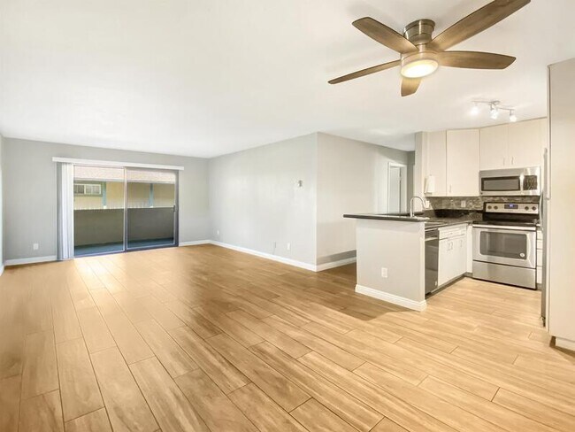 Foto del edificio - 4651 Pico St