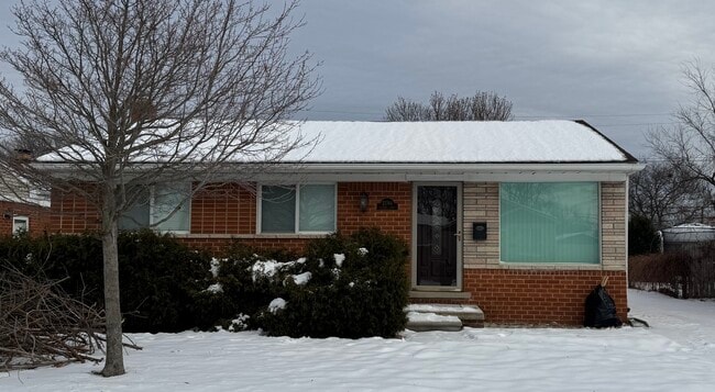 Building Photo - 27764 Townley St