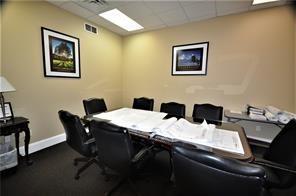 Building Photo - 927 PA-910