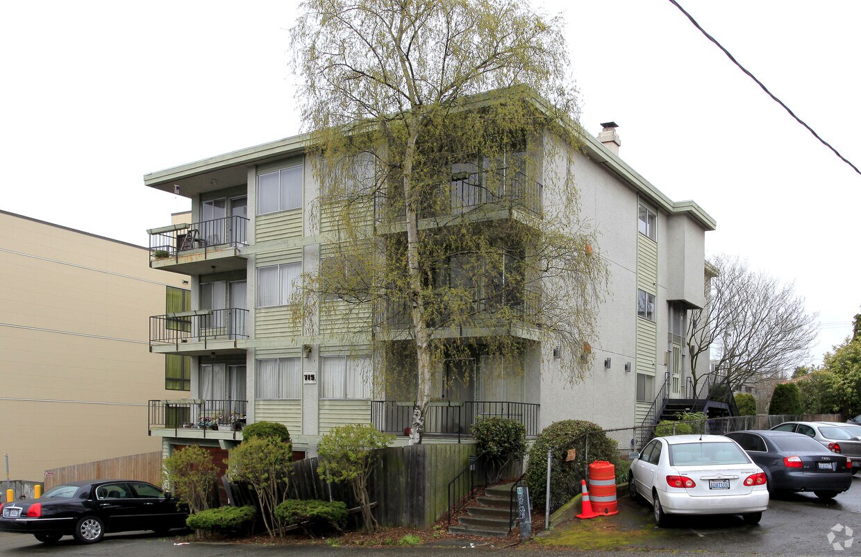 715 Nob Hill Ave N, Seattle, WA 98109 Apartments in Seattle, WA