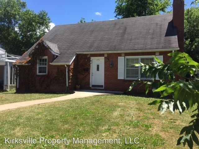 Primary Photo - 4 br, 2 bath House - 904 E LINE