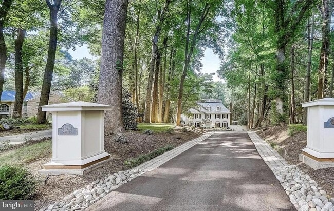 Building Photo - 13731 Canal Vista Ct