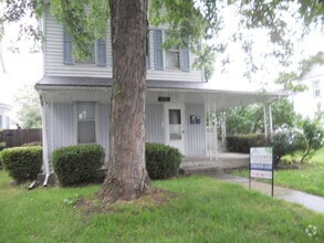 Building Photo - 628 1/2 3rd St