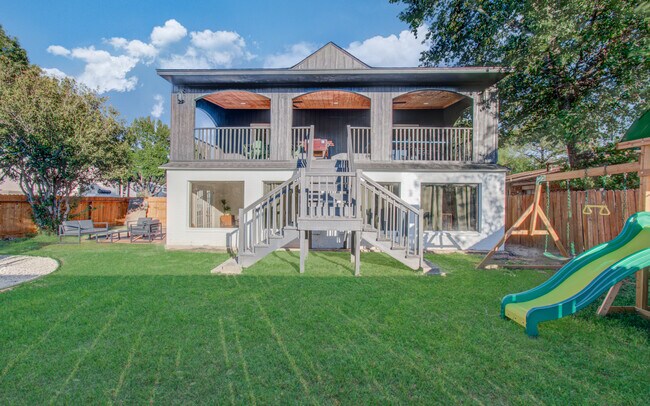 Building Photo - 8623 Parasol Ln