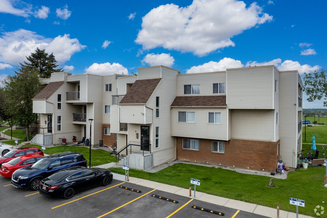 Cedar Ridge Apartments 135 SE Lynnview Rd SE Calgary, AB