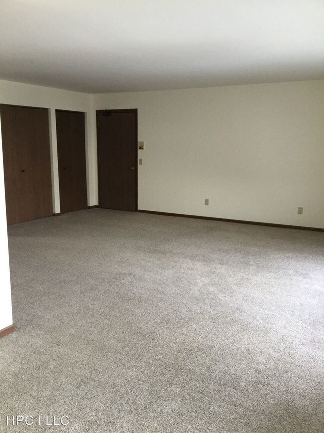 Foto del edificio - 7717 Radcliffe Dr