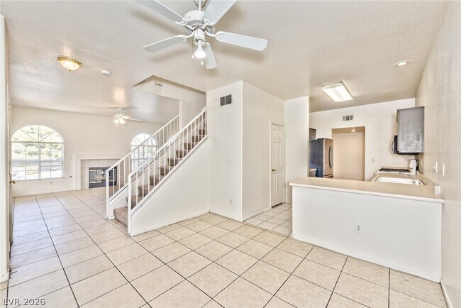 Building Photo - 1637 Cave Spring Dr