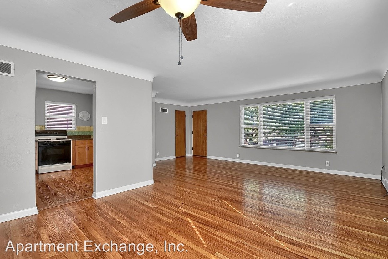 7250 Dartmouth Ave, University City, MO 63130 Apartment for Rent in