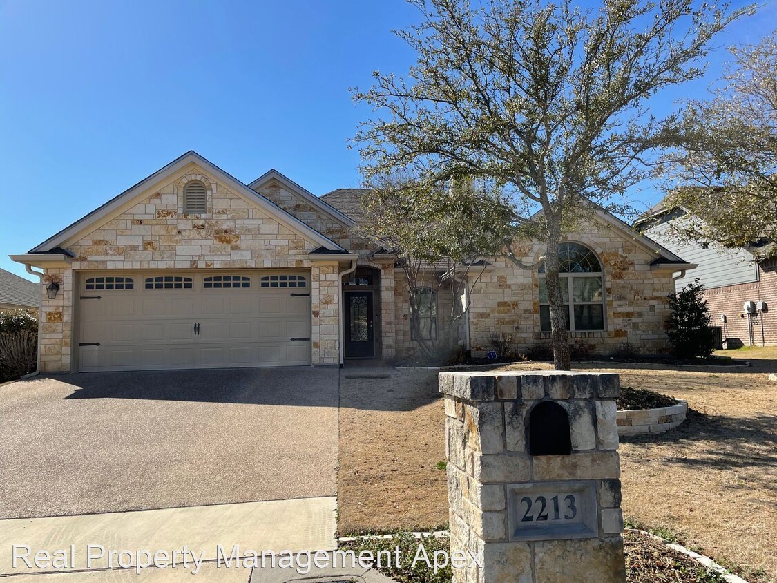 Primary Photo - 4 br, 2 bath House - 2213 Dominic Ct.