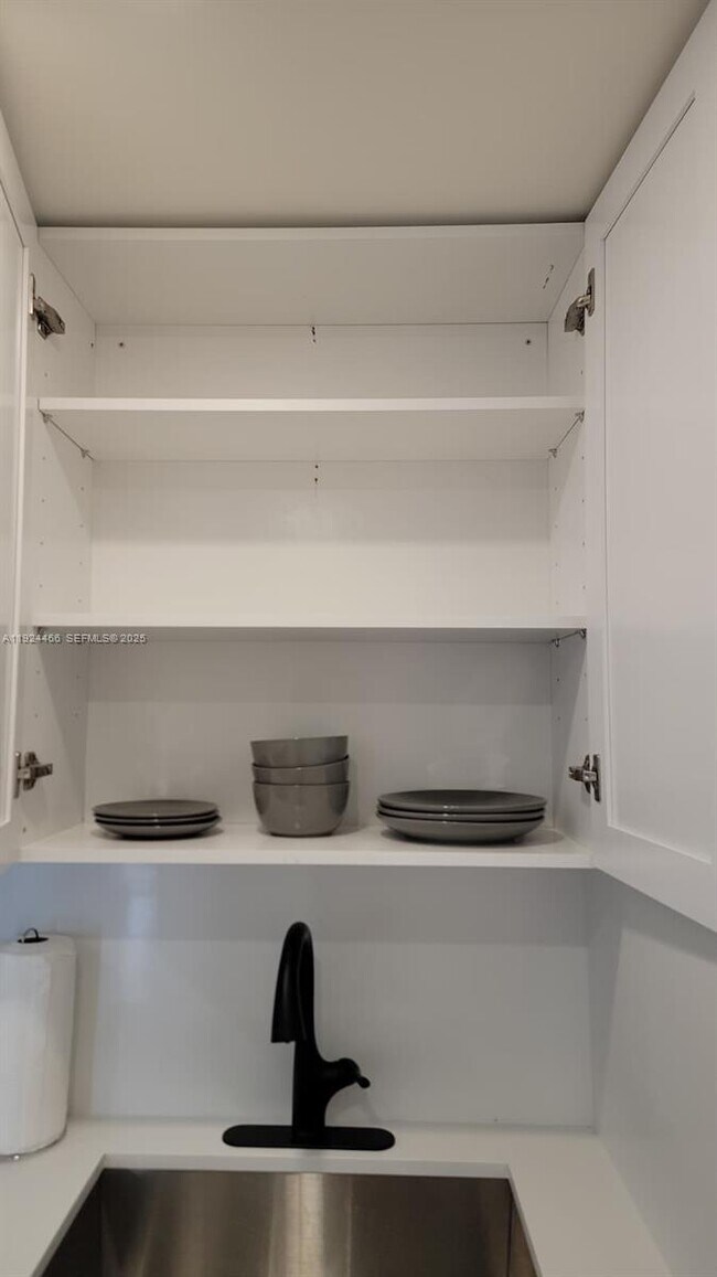 Foto del edificio - 2820 SW 13th St