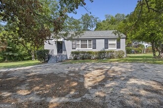 Building Photo - 3306 Guthrie Dr