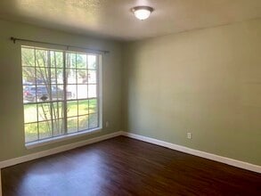 Building Photo - 2710 Fox Pitt Rd