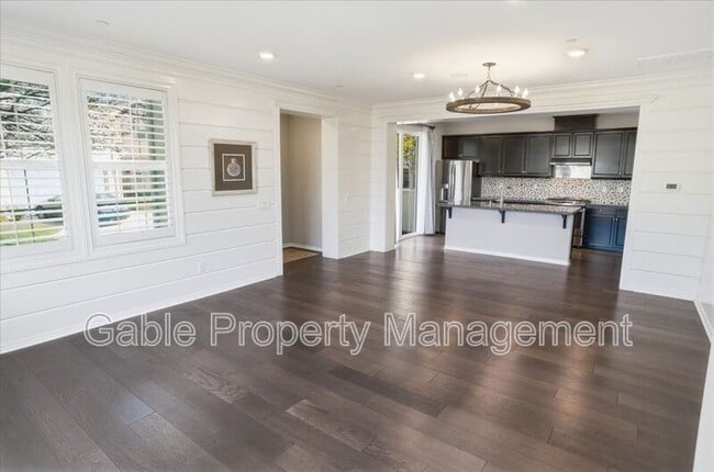 Building Photo - 24359 Verdugo Cir