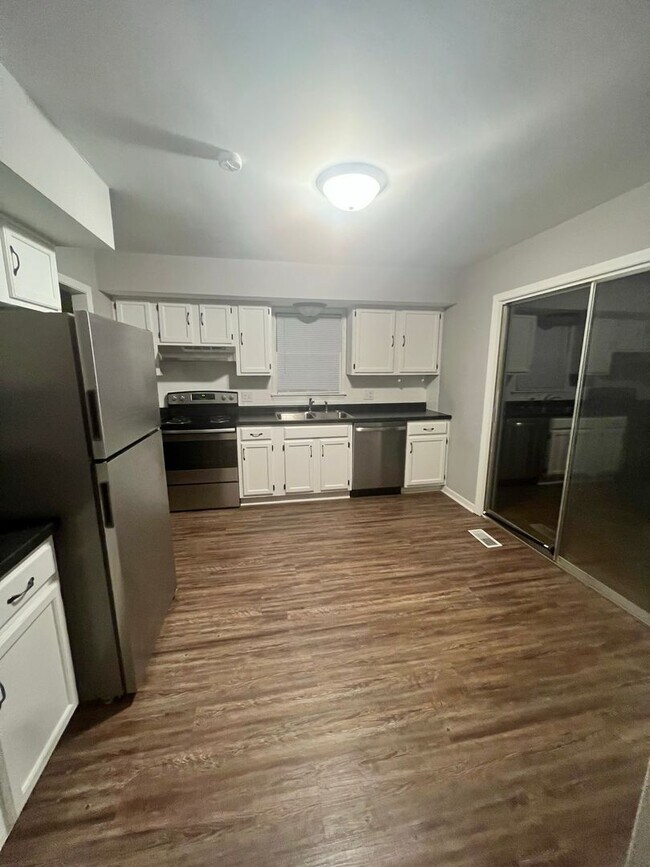 Foto del edificio - 3 Bed 2 1/2 Bath Home